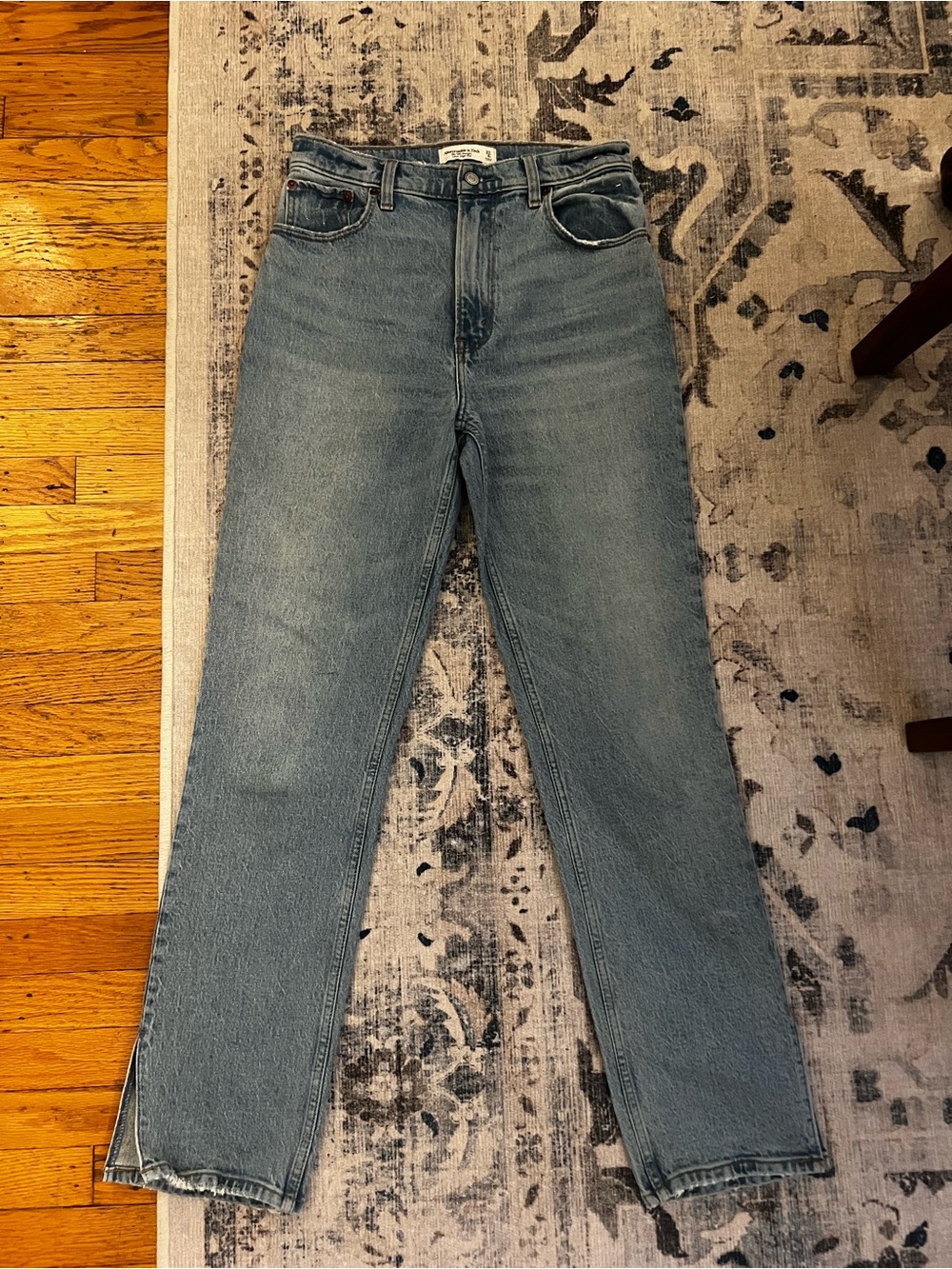 Abercrombie & Fitch ‘90s Straight Ultra High Rise Jeans